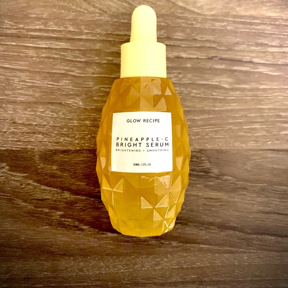 Glow Recipe Pineapple-C Brightening Serum